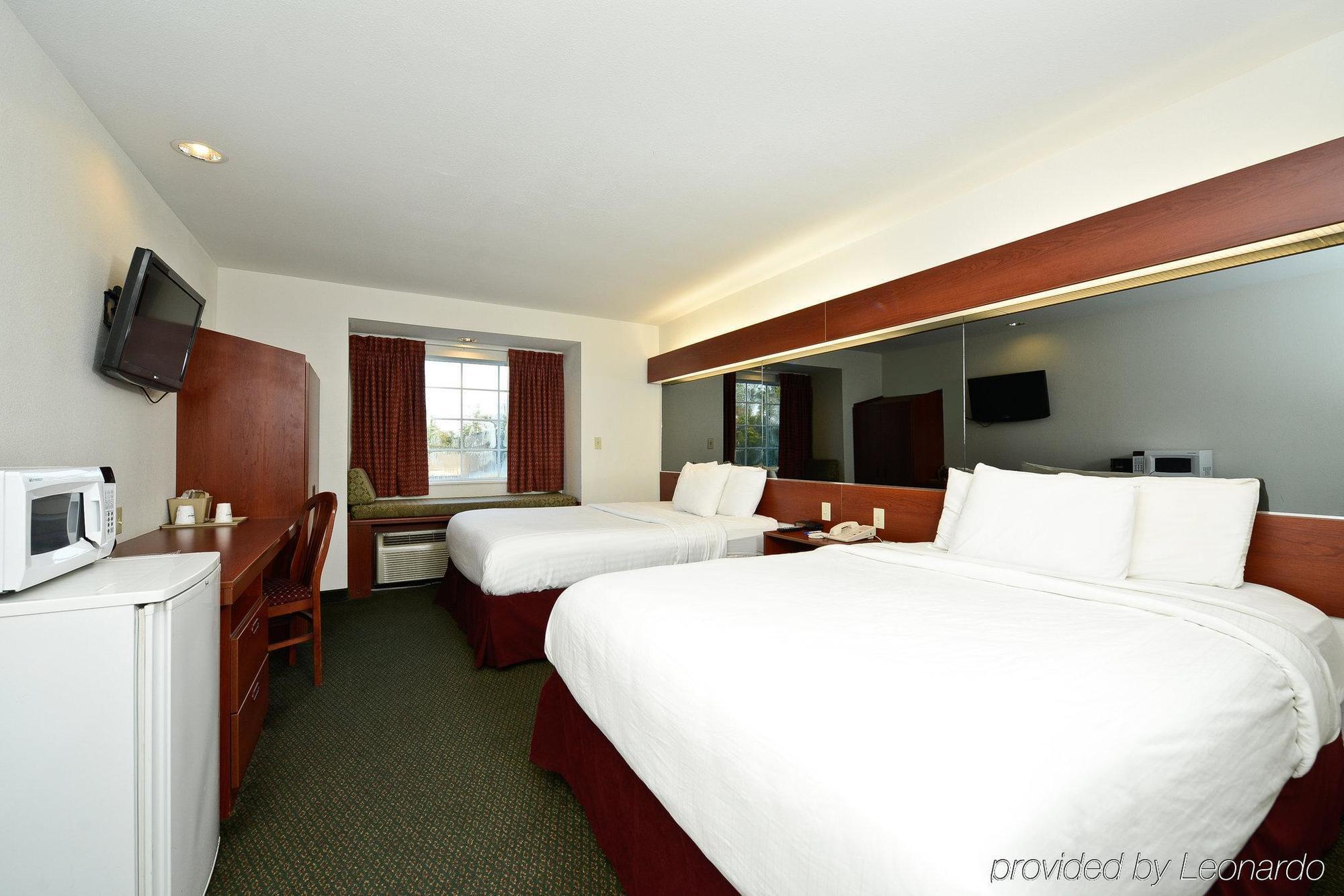 Americas Best Value Inn Lake Charles Interstate 210 Eksteriør billede