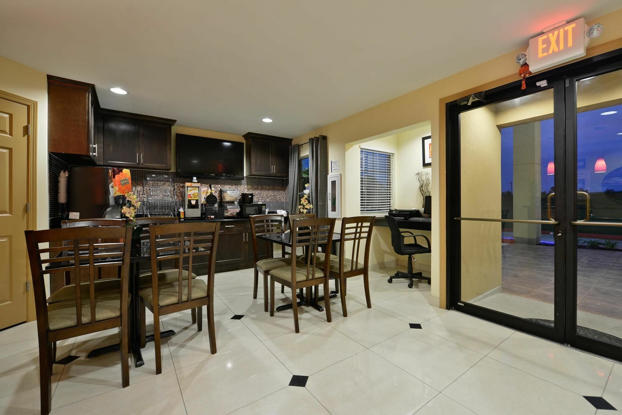 Americas Best Value Inn Lake Charles Interstate 210 Restaurant billede